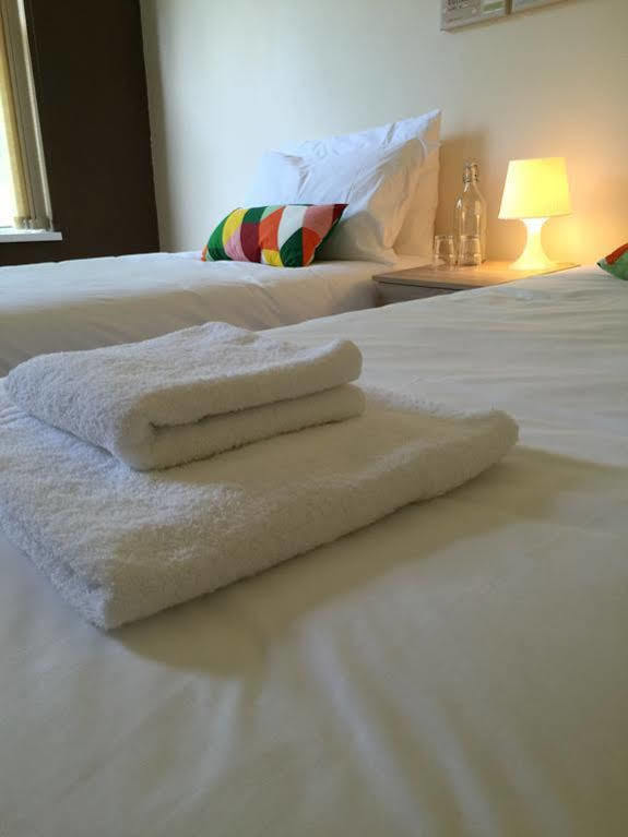 Zebra Hotel 2*
